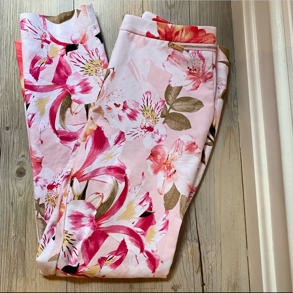 Calvin Klein Floral Pants, Size 4 - Picture 3 of 11
